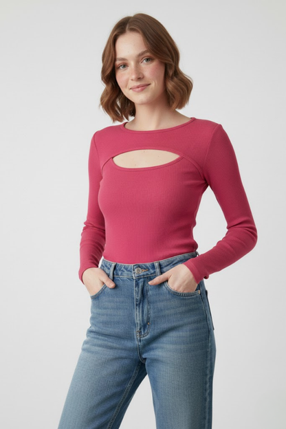 Kadın Pembe Pamuklu Kaşkorse Pencere Yaka Cut Out Detaylı Uzun Kollu Slim Fit Bluz