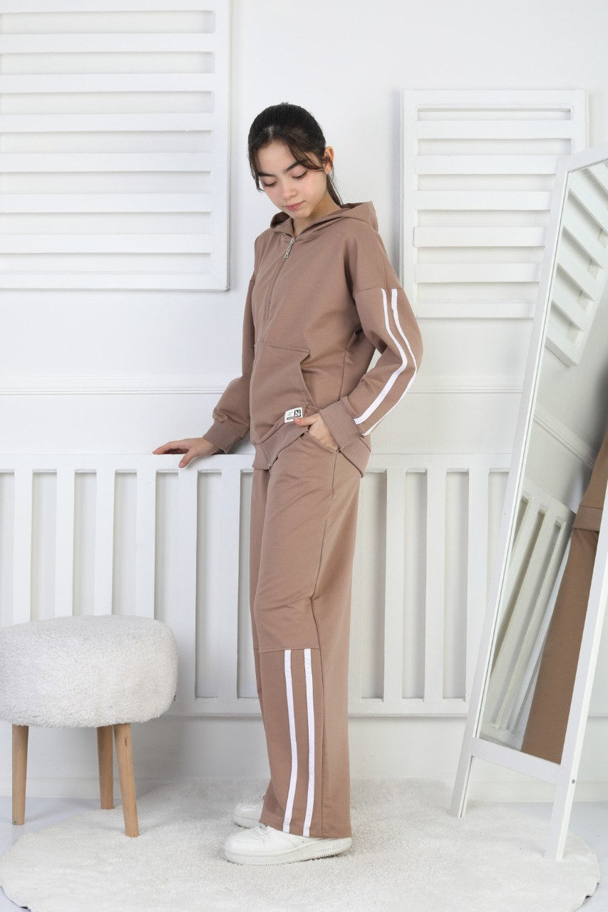 İki İplik Kahverengi Çizgili Kız Çocuk Takım