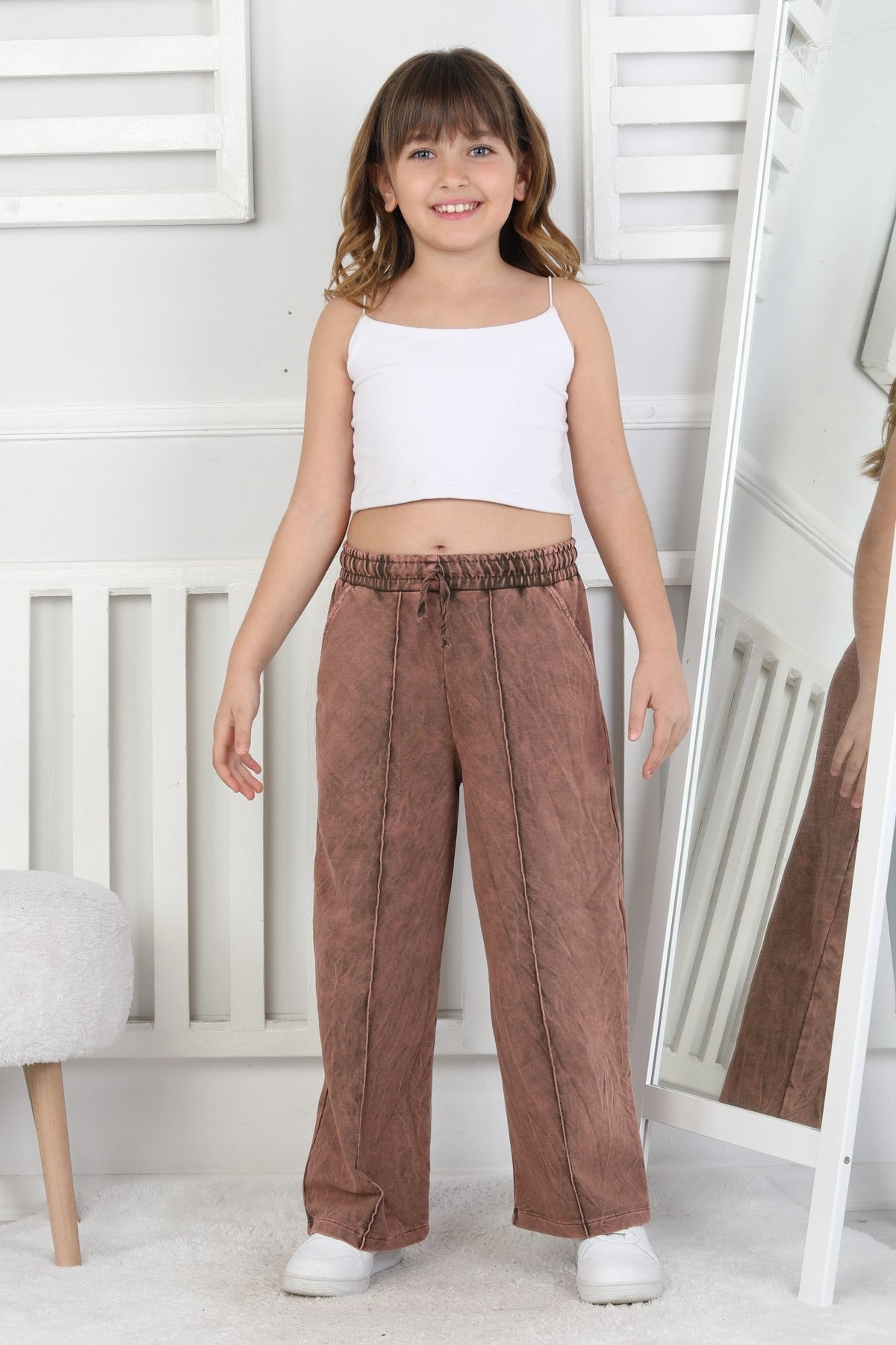 İki İplik Önü Çizgi Detaylı Yıkamalı Kahverengi Kız Çocuk Eşofman Altı