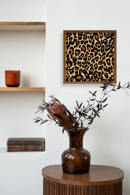 Leopar Deseni Ahşap Çerçeveli Tablo 42 x 42
