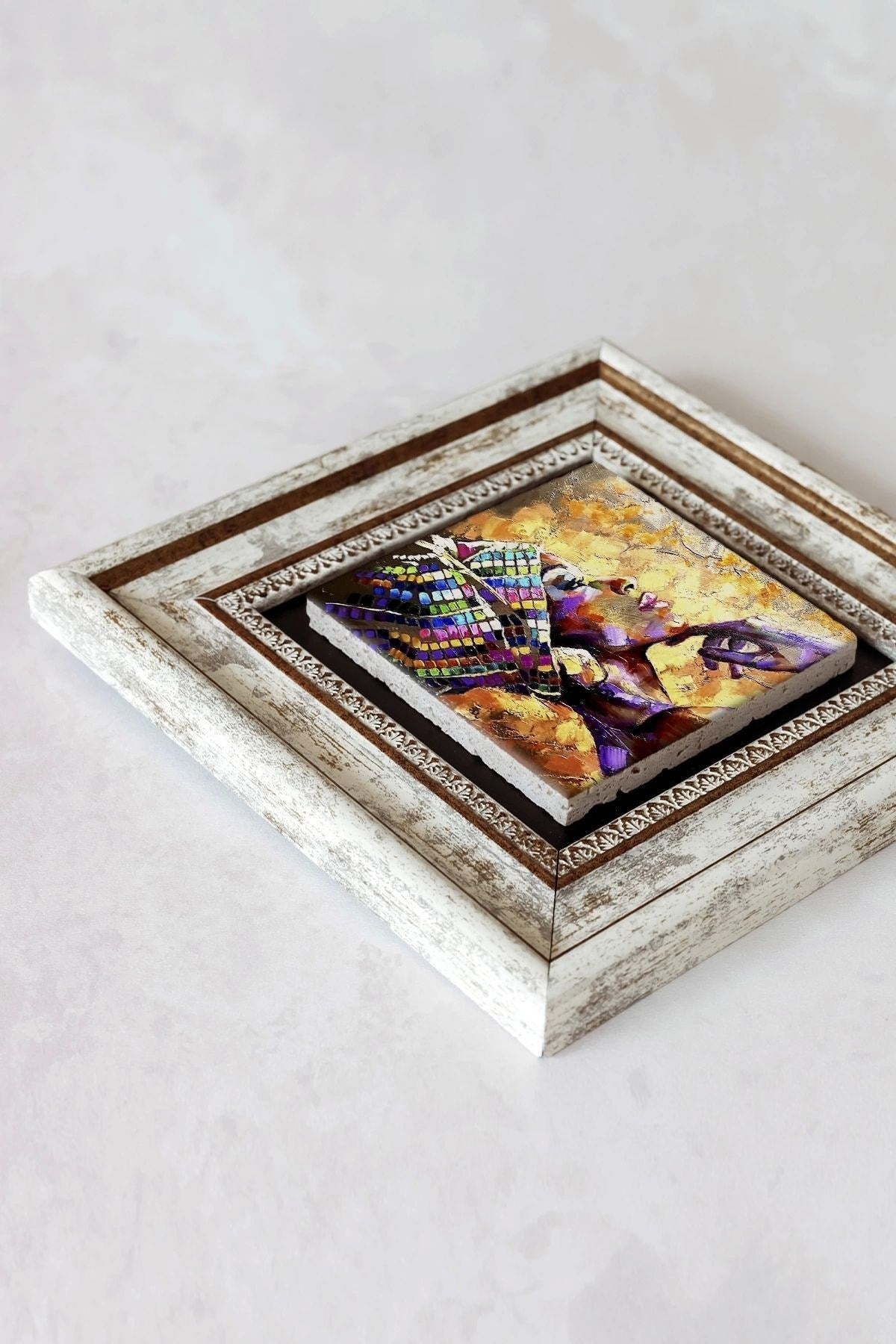 Afrikalı Kadın Çerçeveli Taş Tablo , Çerçeveli Taş Duvar Dekoru-enkcrcvtbl-00159 20 cm