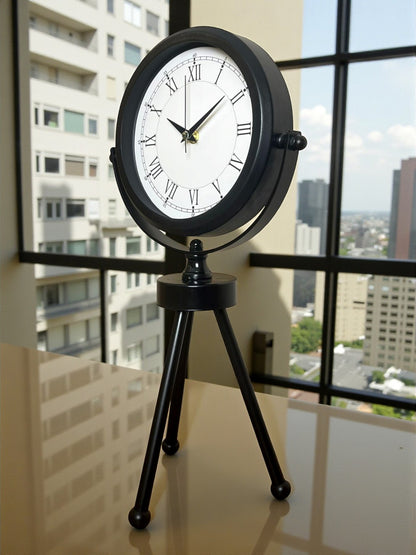 Zentime Siyah Zarif Üç Ayaklı Masa Saati