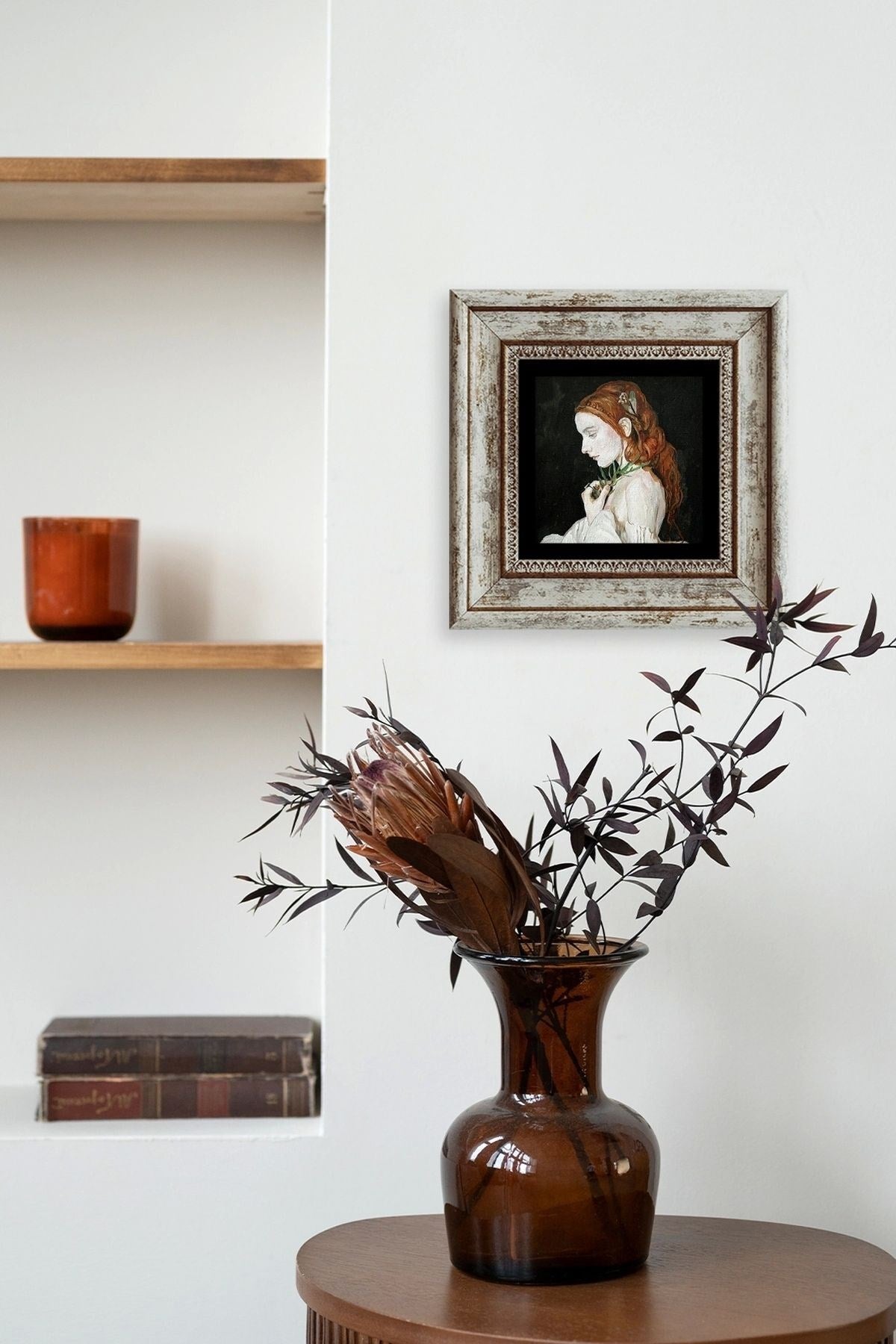 Kadın Çerçeveli Taş Tablo 20 cm