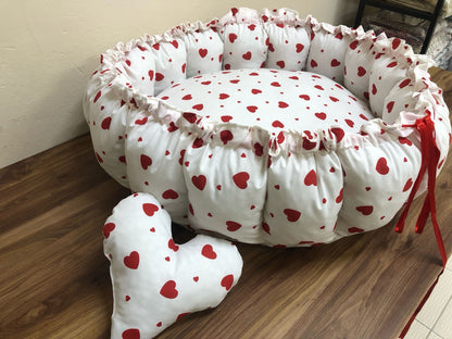 KALP DESENLİ BEBEK YATAĞI , OYUN MİNDERİ