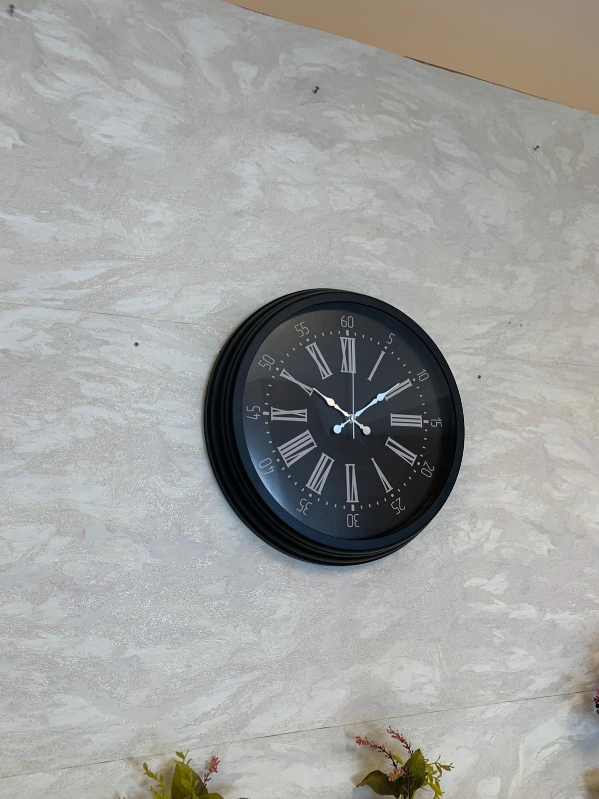 Zentime 40 Cm Siyah Şık Duvar Saati