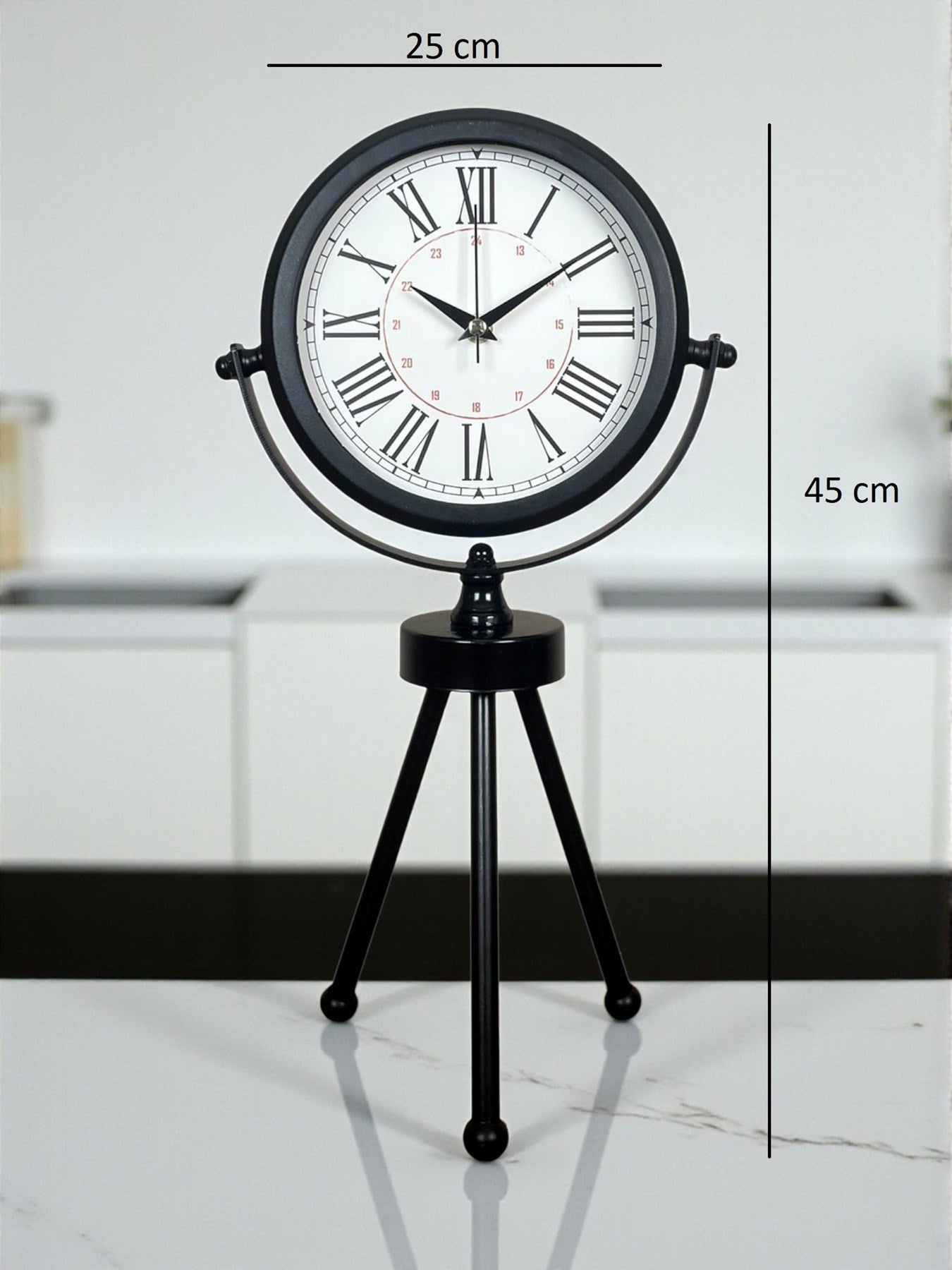 Zentime Siyah Zarif Üç Ayaklı Masa Saati