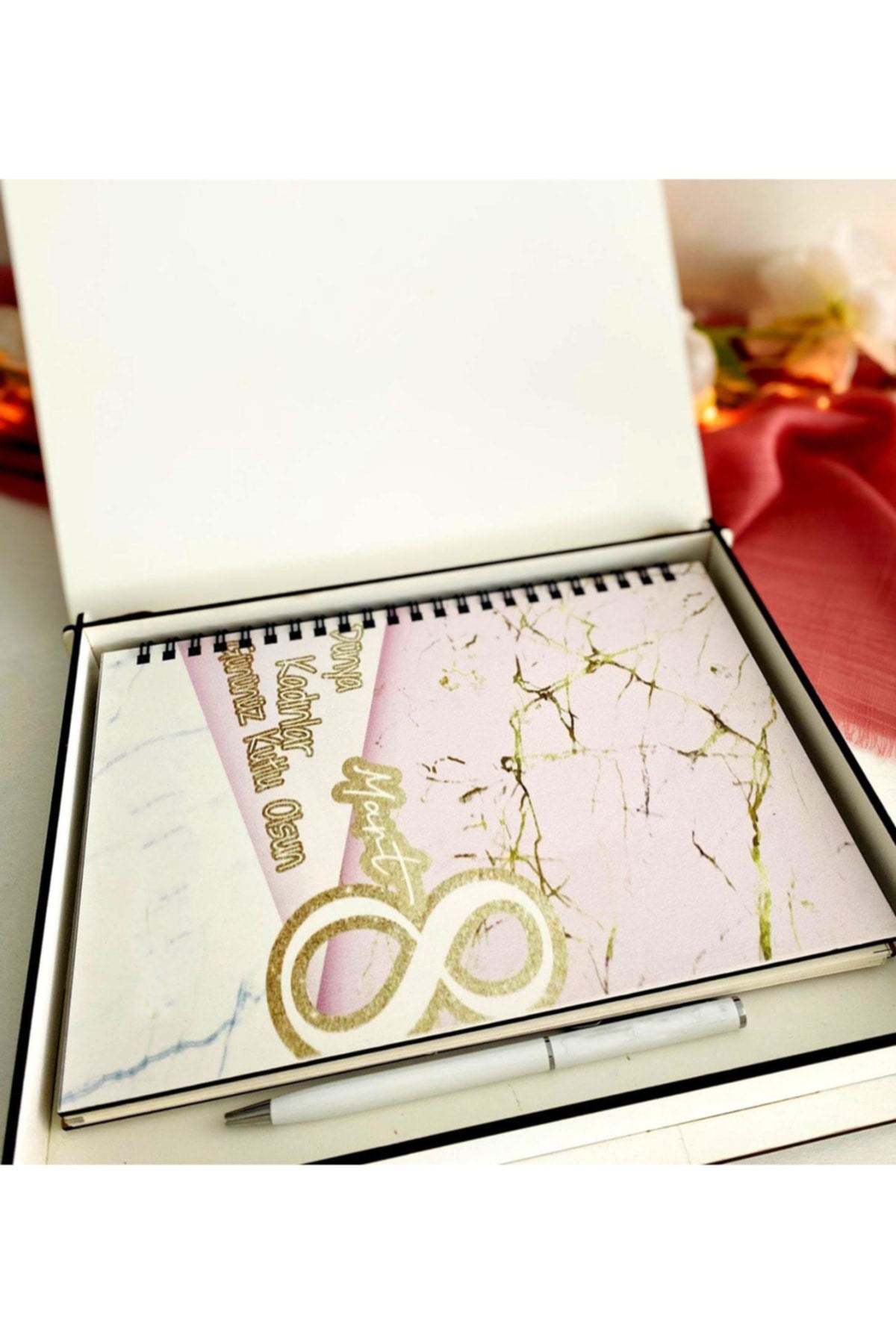 Kadınlar Günü Ahşap Kutulu Ahşap Defter Kalem Seti - Pmb1