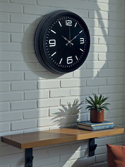 Zentime Black Royal Tasarım 40 cm Metal Duvar Saati