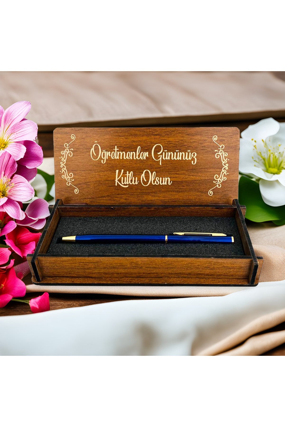 Öğretmenler Günü Tasarımlı Metal Kalem ve Ahşap Kutu