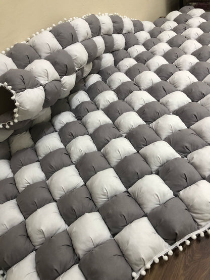 GRİ-BEYAZ 40 YAMA BEBEK YORGANI , BEBEK MİNDERİ