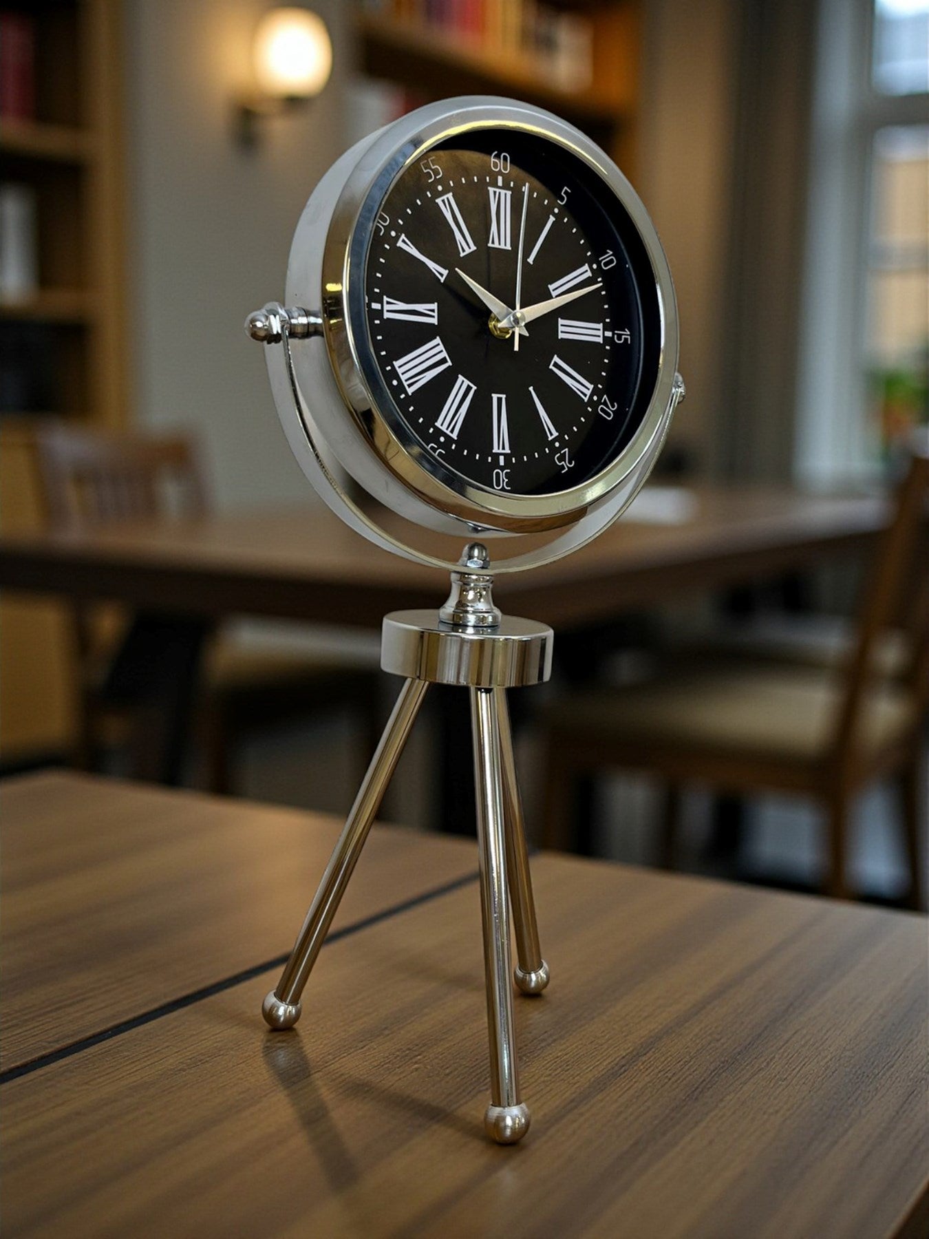 Zentime Krom Şık Üç Ayaklı Masa Saati