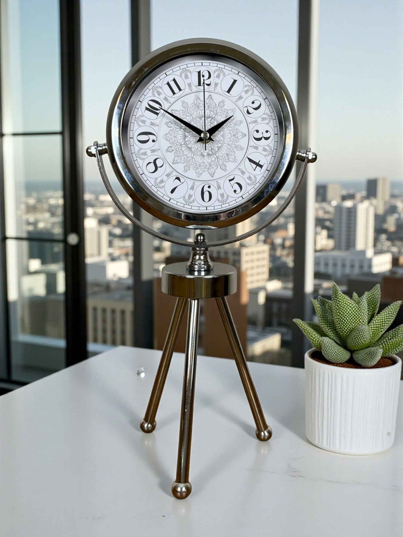 Zentime Krom Şık Üç Ayaklı Masa Saati