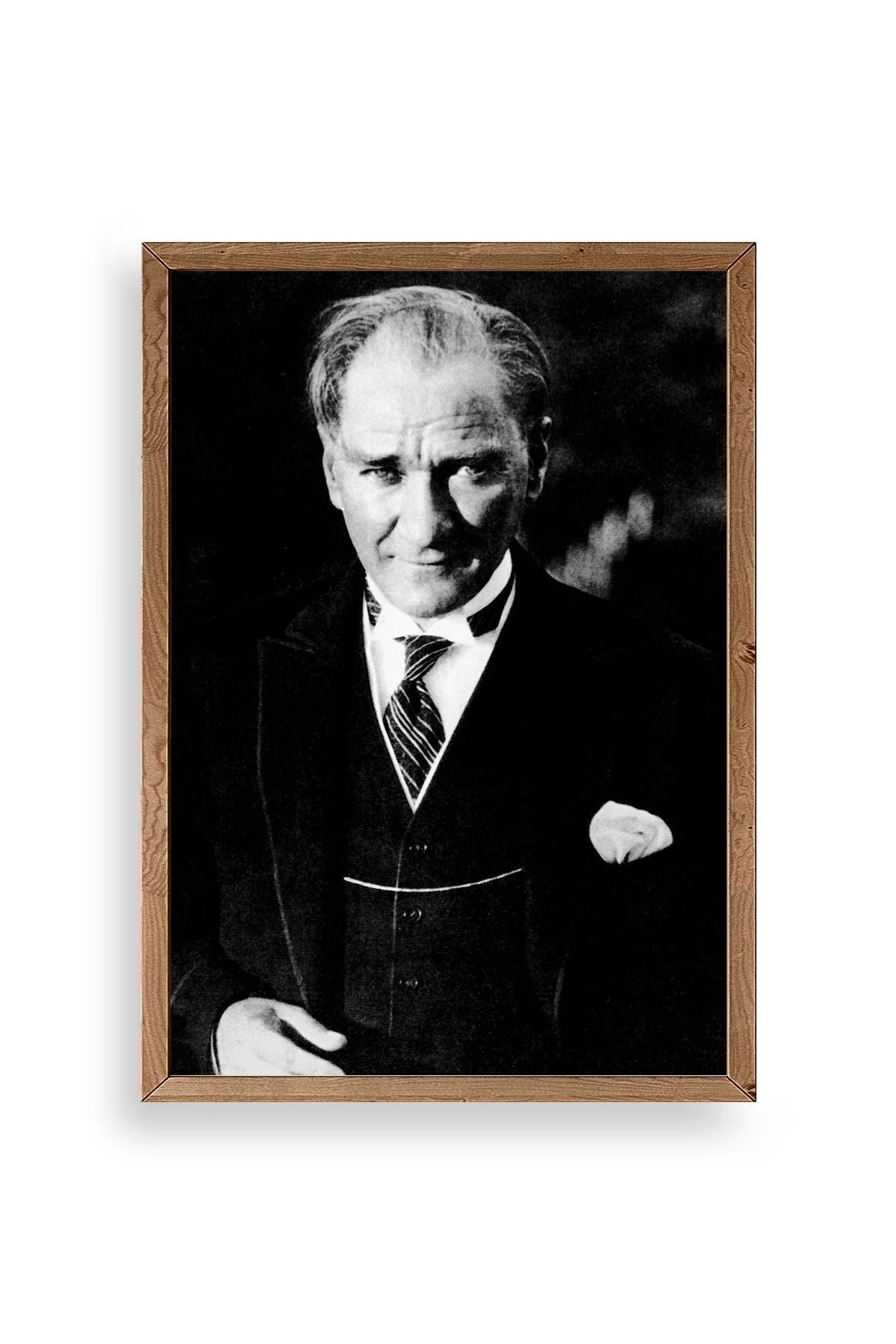 Atatürk Ahşap Çerçeveli Tablo 30 x 42