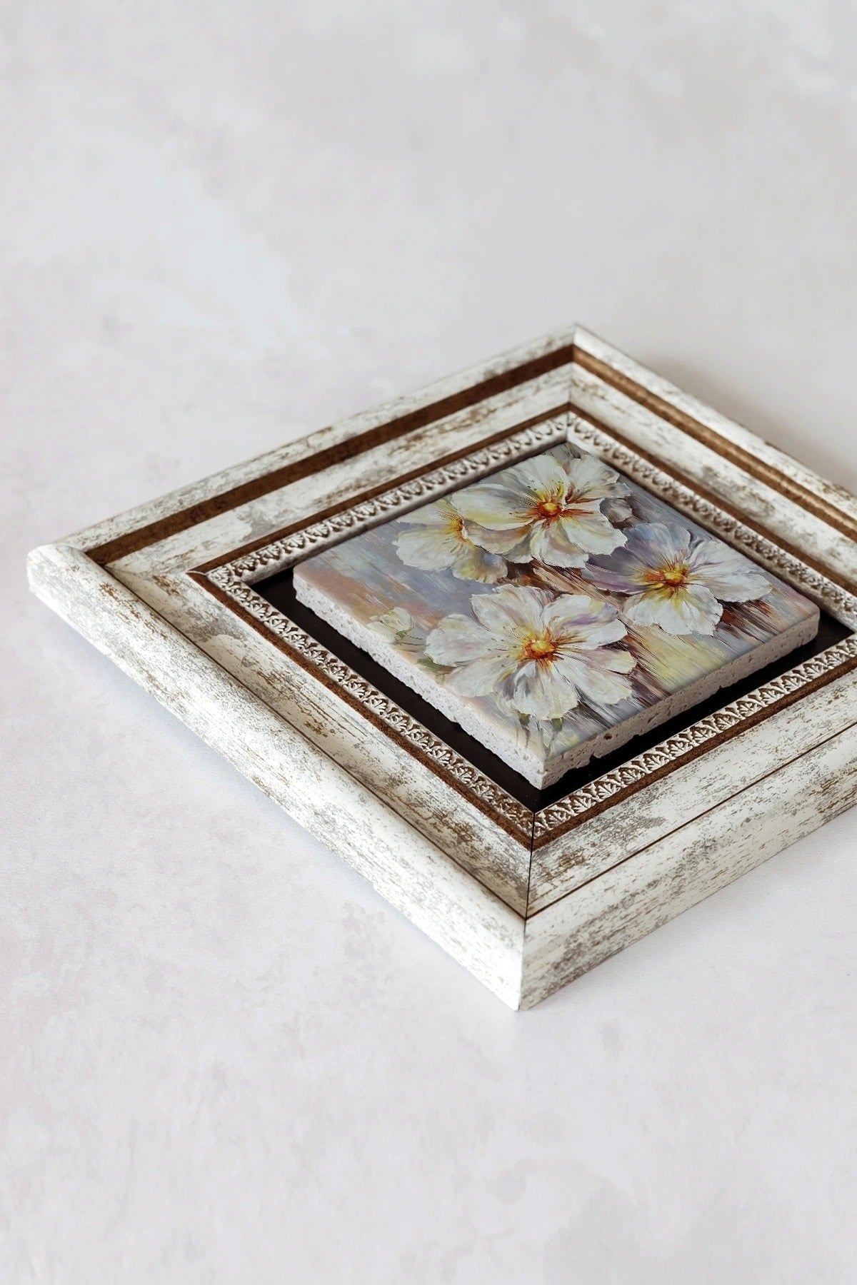 Çiçek Çerçeveli Taş Tablo , Çerçeveli Taş Duvar Dekoru-enkcrcvtbl-00204 20 cm