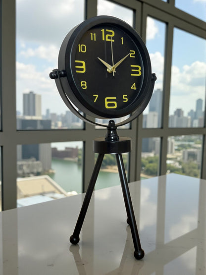 Zentime Siyah Zarif Üç Ayaklı Masa Saati