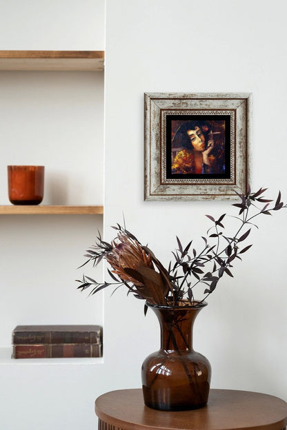 Kadın Çerçeveli Taş Tablo 20 cm