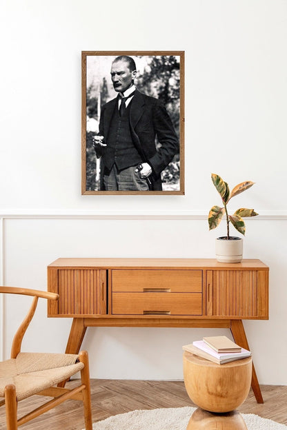 Atatürk Ahşap Çerçeveli Tablo 23 x 30