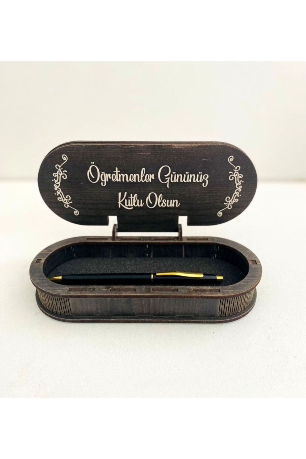 Öğretmenler Gününe Özel Tasarımlı Ahşap Kalem Kutusu