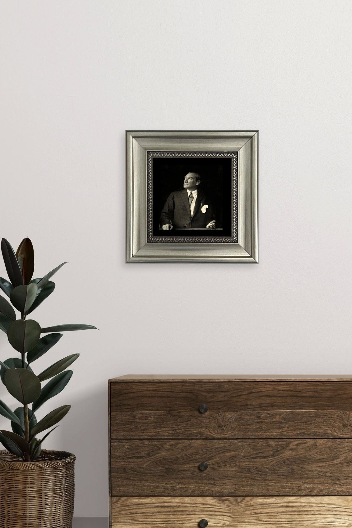 Atatürk Çerçeveli Taş Tablo 20 cm