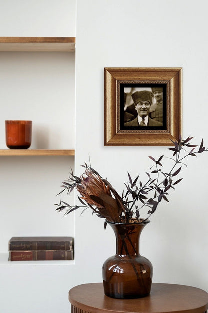 Atatürk Çerçeveli Taş Tablo 20 cm