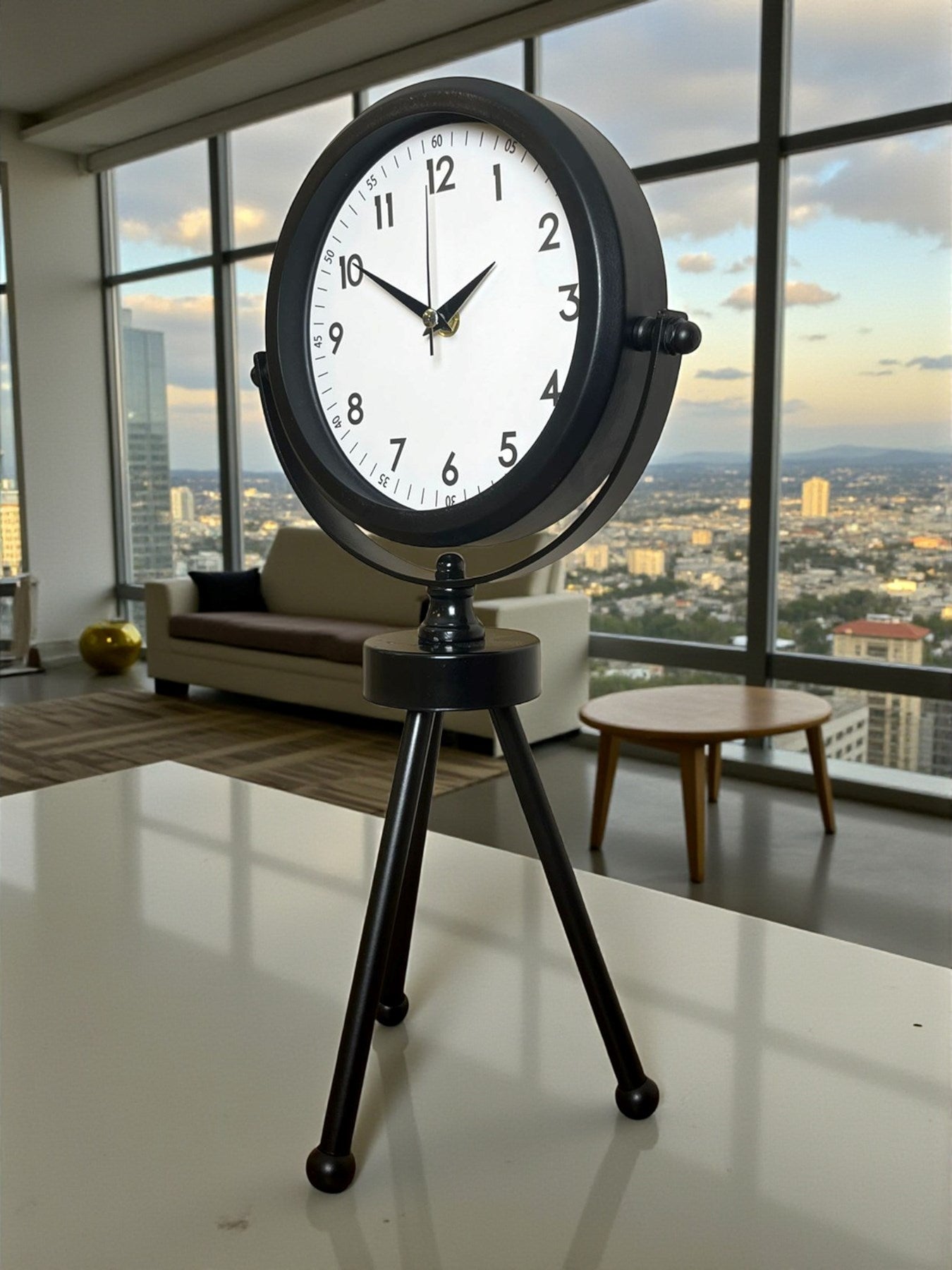 Zentime Siyah Zarif Üç Ayaklı Masa Saati